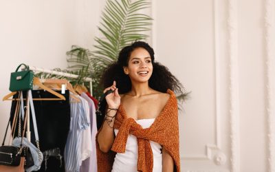 Le Minimalisme: la clé ultime pour une garde-robe performante?